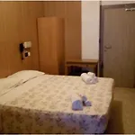 Giordano 3*