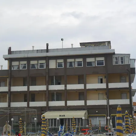 Giordano 3* Torre Pedrera