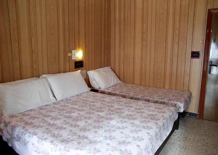 Giordano 3* Torre Pedrera