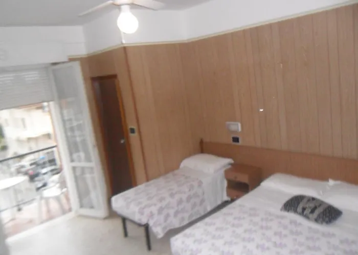 Giordano 3* Torre Pedrera