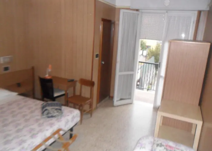 Giordano 3* Torre Pedrera